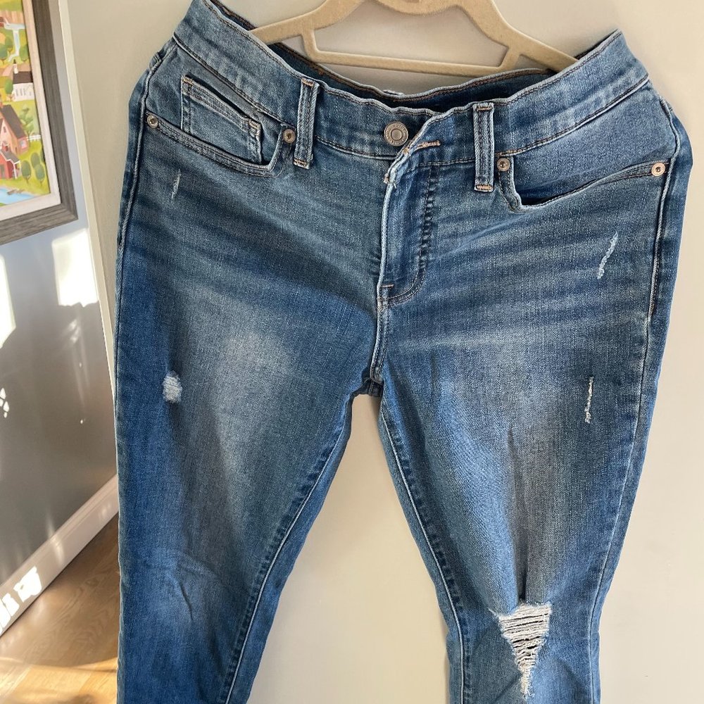 Lucky Brand Worn Blue Jeans